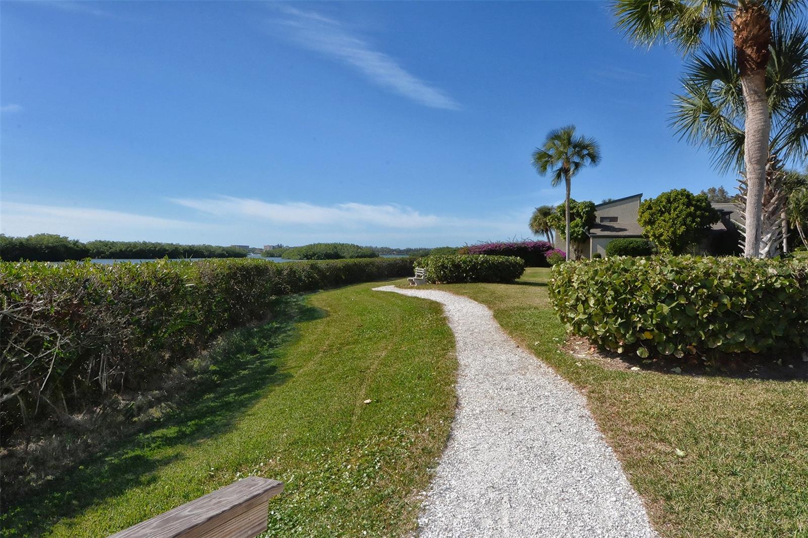 Image 18 of 38 For 1703 Pelican Cove Road 356