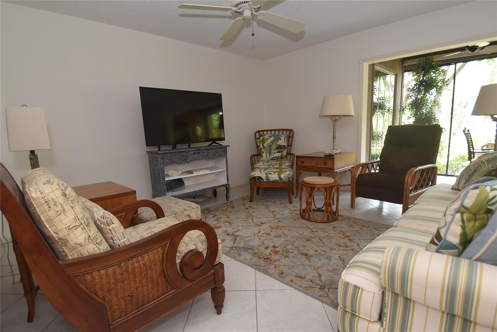 Image 4 of 38 For 1703 Pelican Cove Road 356