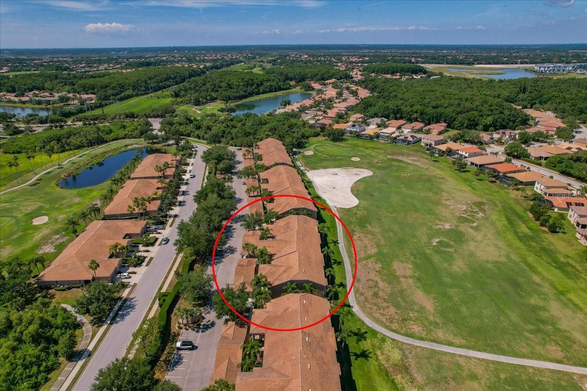 Image 32 of 45 For 819 Fairwaycove Lane 204