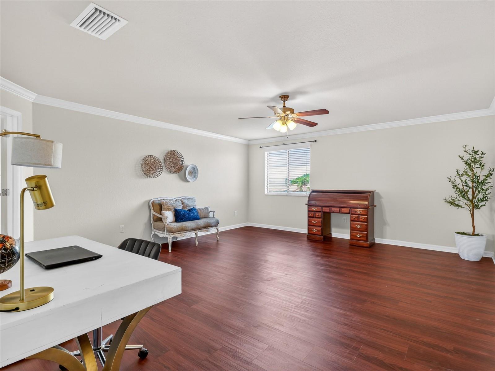 Image 37 of 46 For 2740 Via Piazza Loop