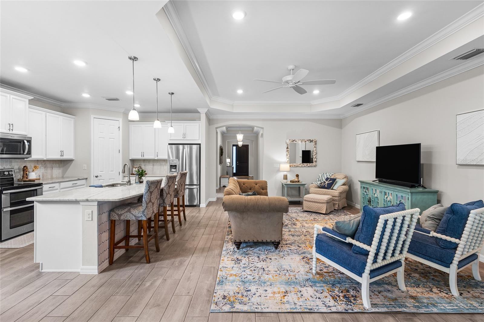 Image 10 of 63 For 352 Toscavilla Boulevard