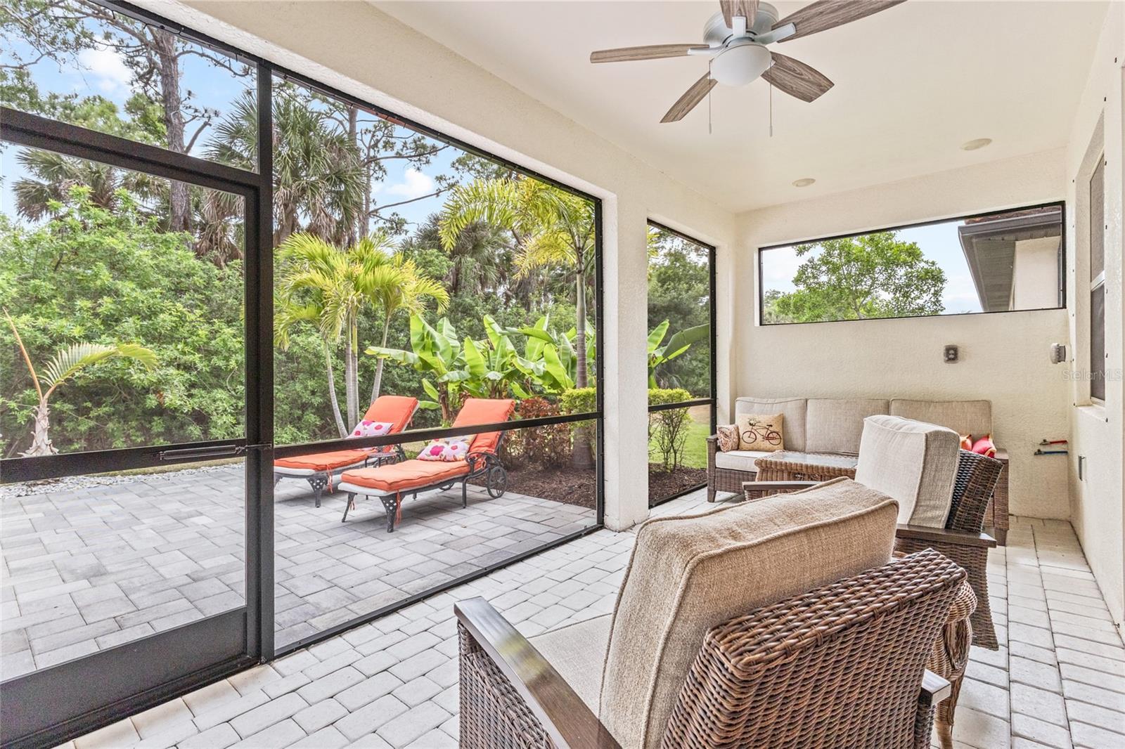 Image 18 of 63 For 352 Toscavilla Boulevard