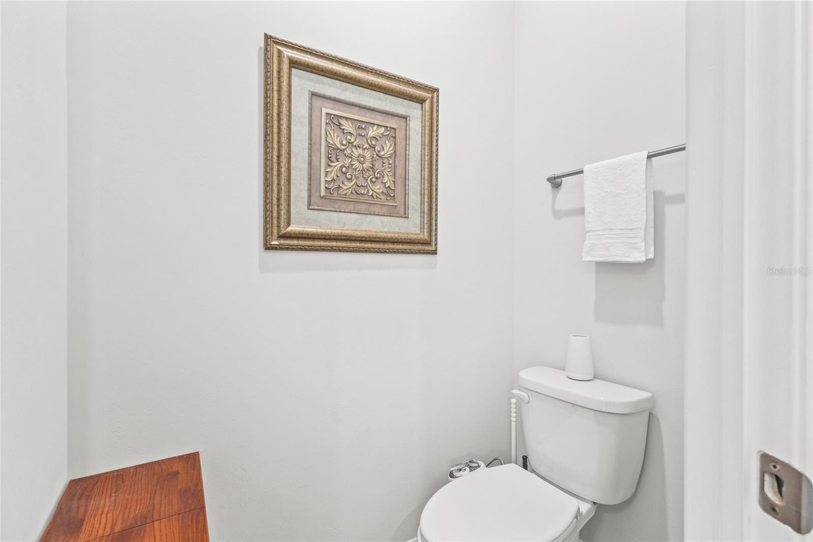 Image 37 of 63 For 352 Toscavilla Boulevard