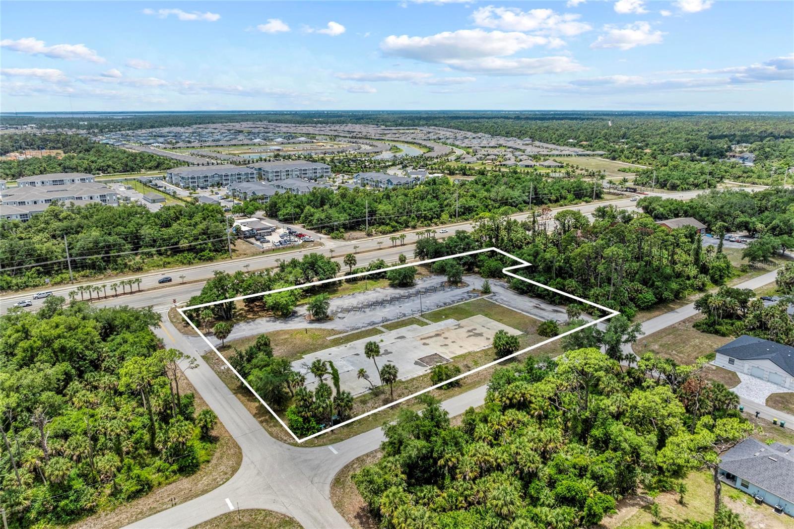 Image 6 of 21 For 640 Tamiami Trail