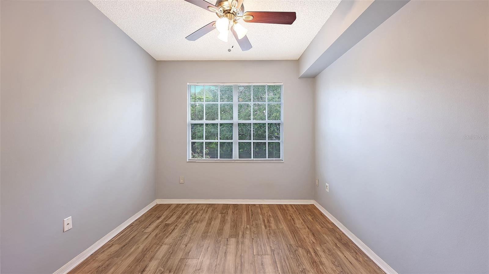 Image 28 of 74 For 5001 Baraldi Circle 22-202