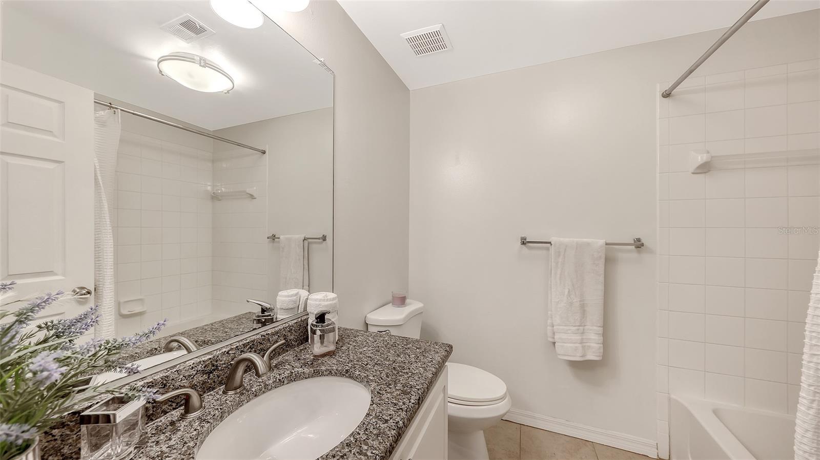 Image 31 of 74 For 5001 Baraldi Circle 22-202