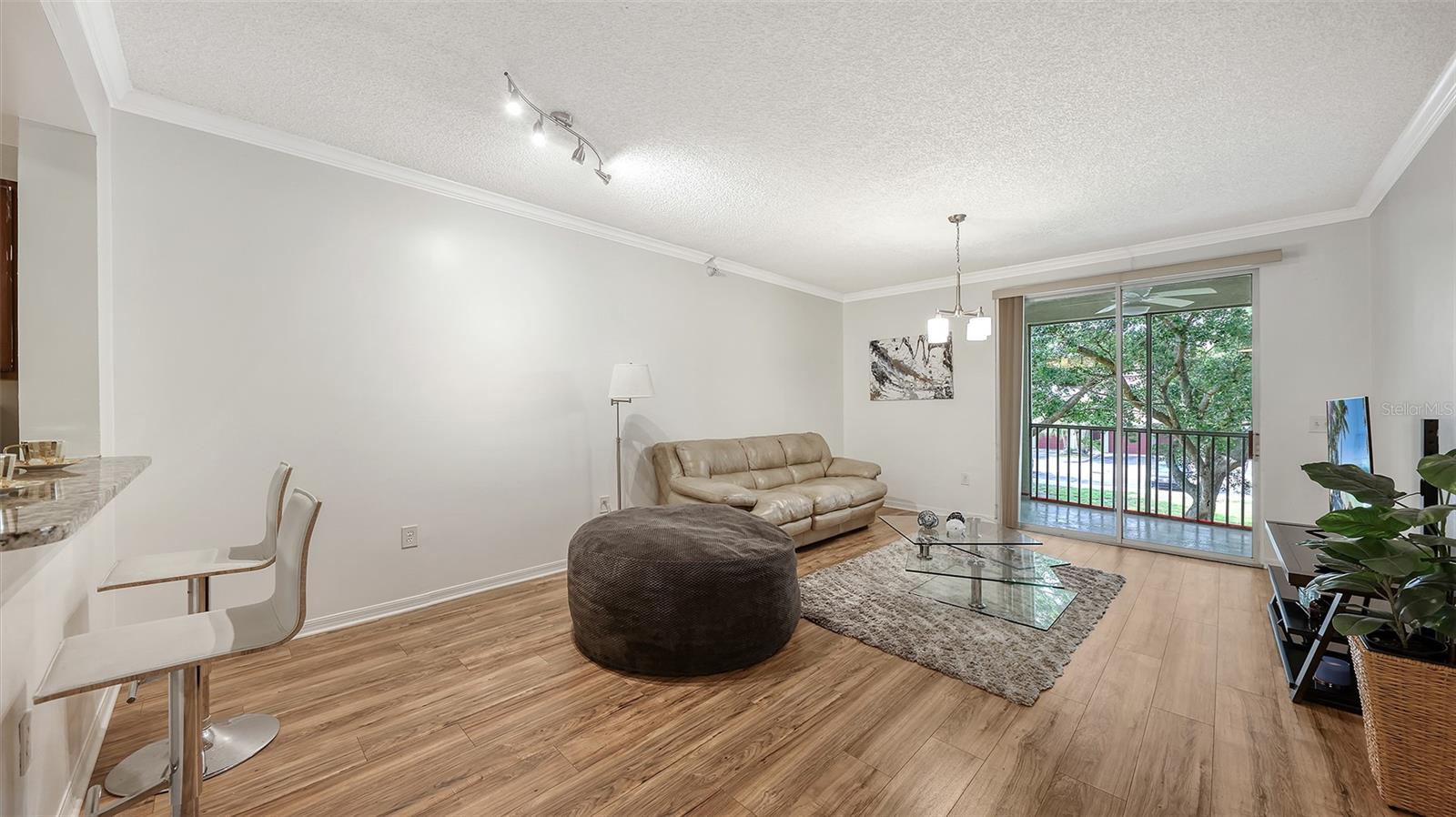Image 7 of 74 For 5001 Baraldi Circle 22-202