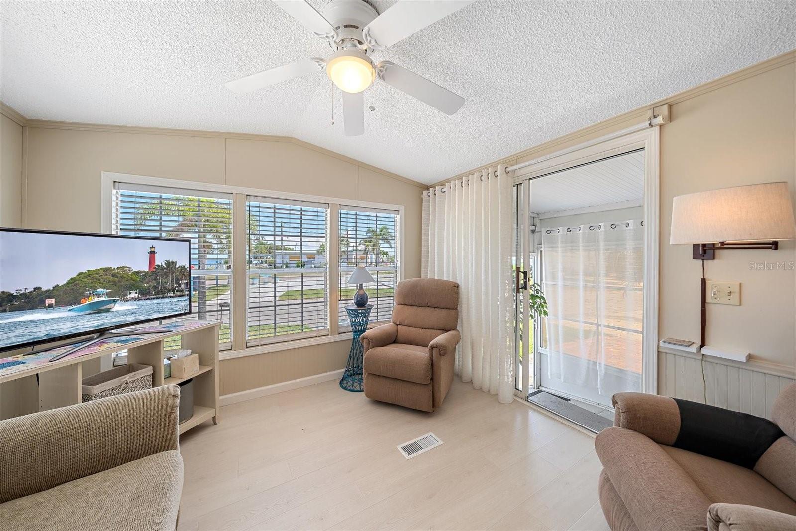 Image 5 of 32 For 58 Montego Drive