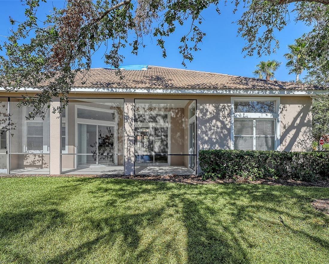 Image 19 of 23 For 6836 Bay Hill Drive