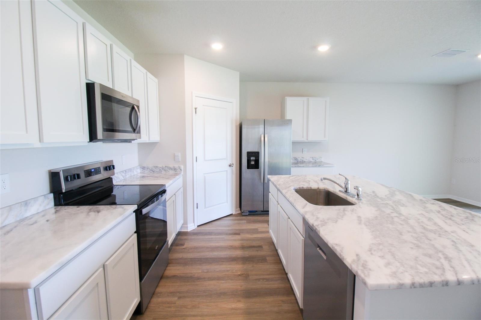 Image 15 of 29 For 18121 Metado Drive