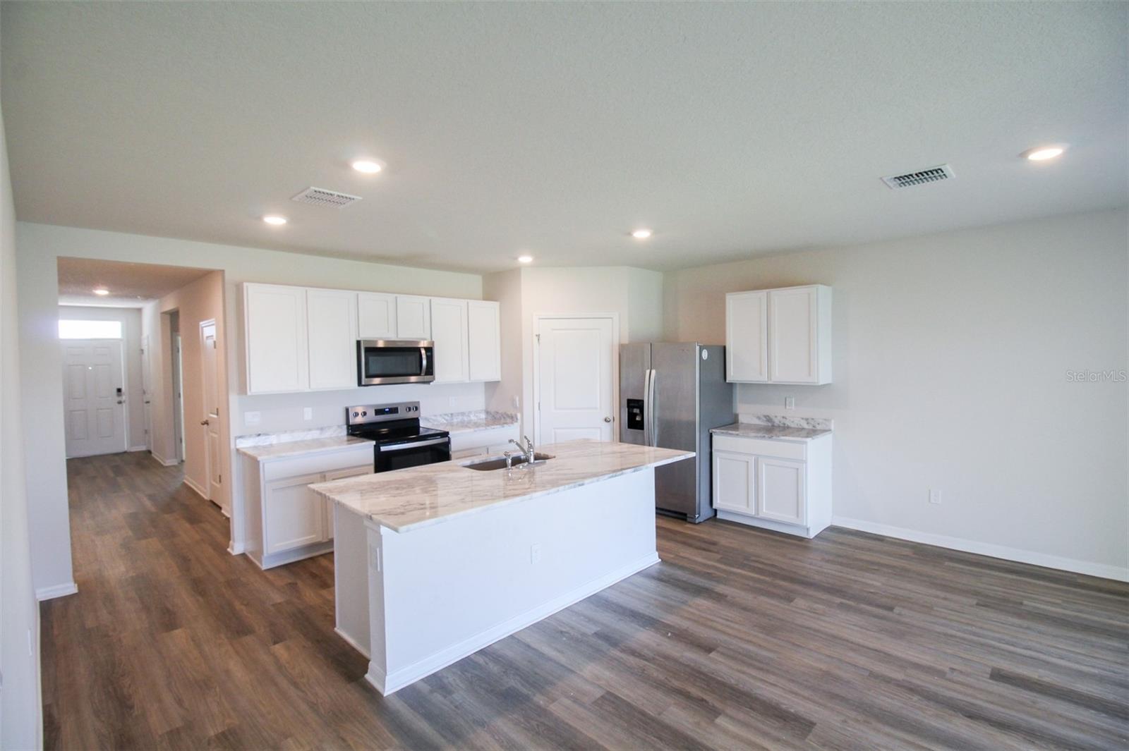 Image 16 of 29 For 18121 Metado Drive