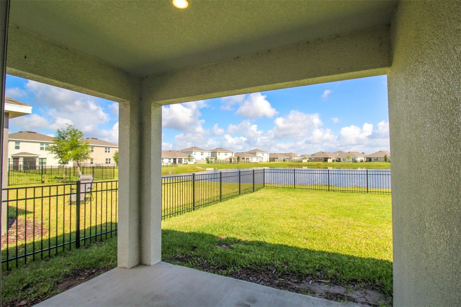 Image 25 of 29 For 18121 Metado Drive