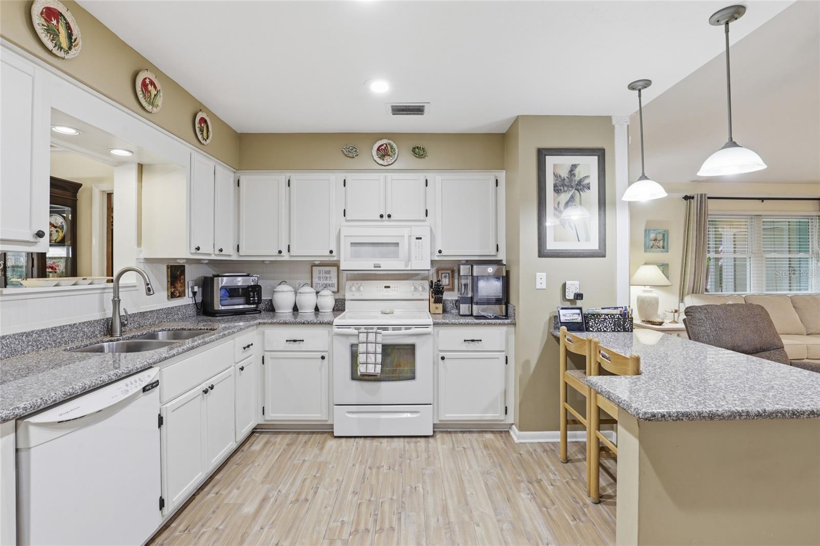 Image 5 of 46 For 710 77th Terrace