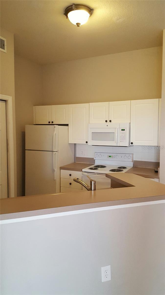 Image 4 of 12 For 5168 Northridge Road 311