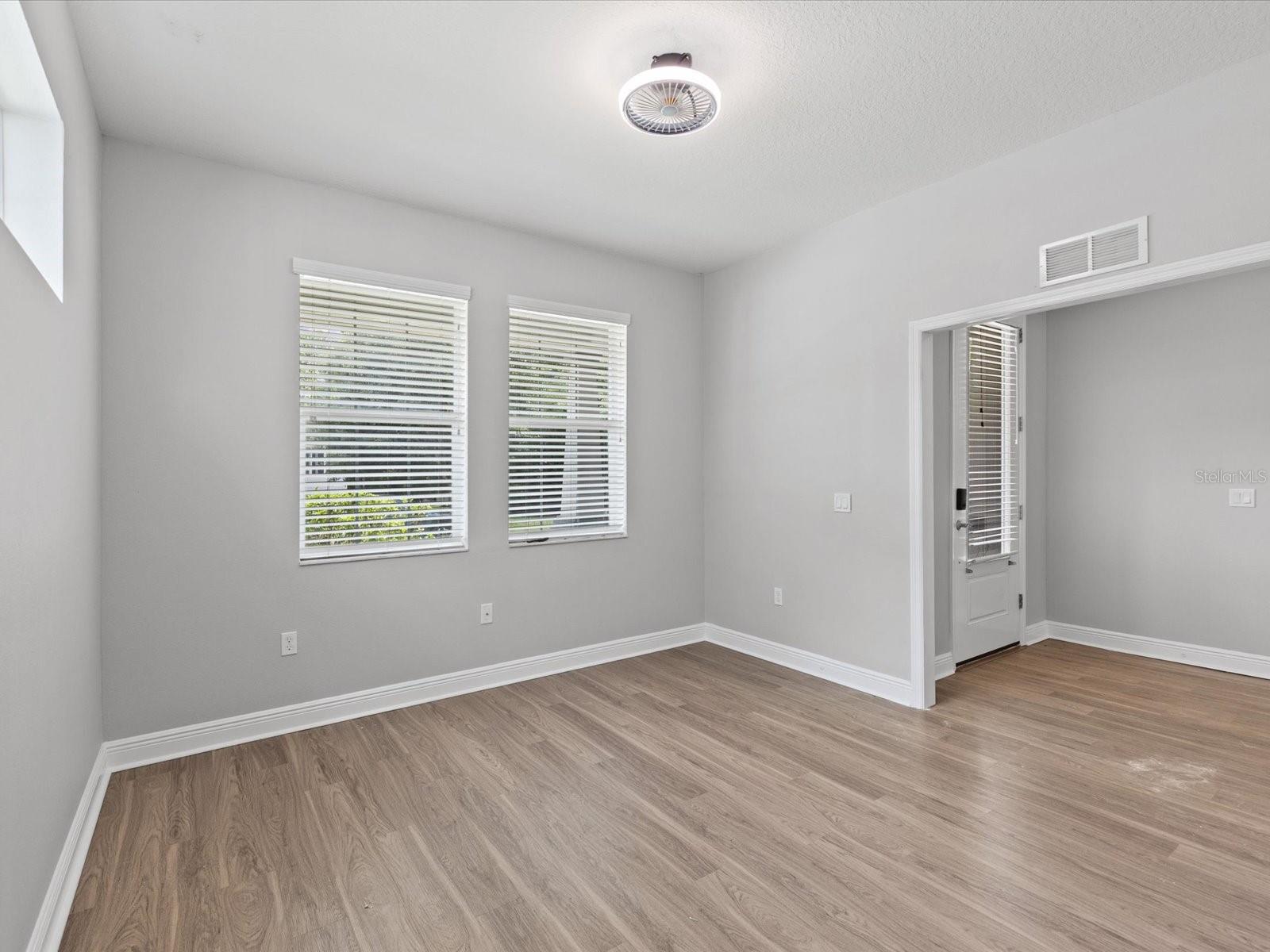 Image 20 of 51 For 7105 Park Tree Drive