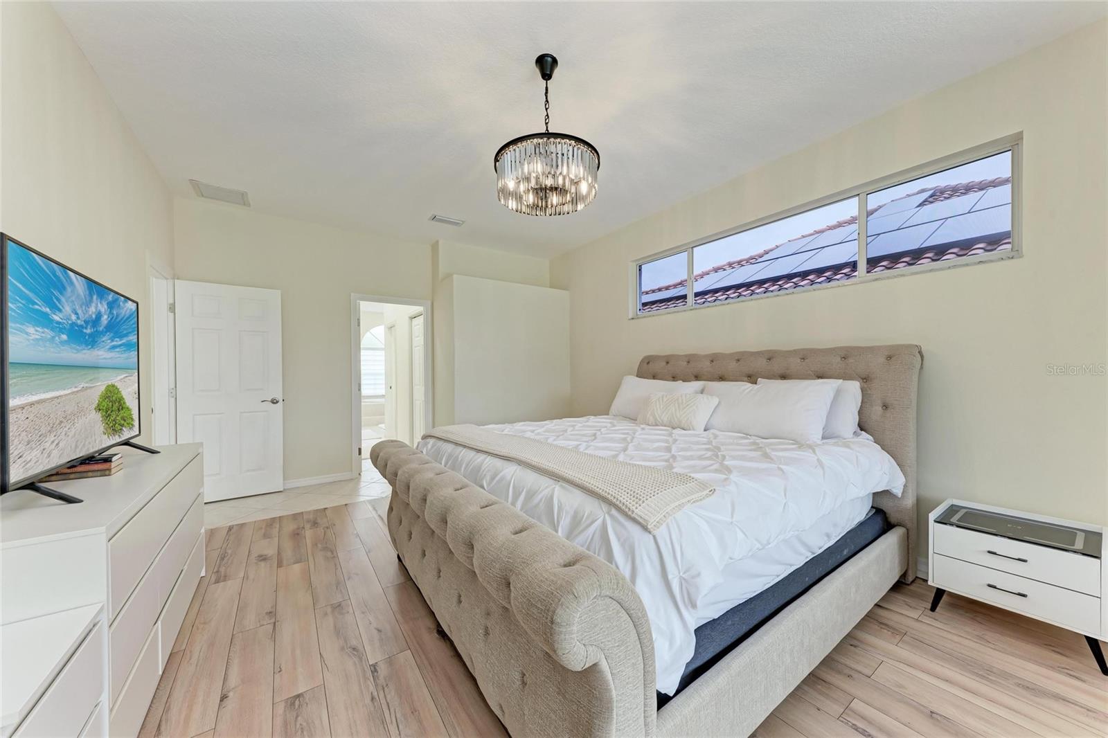 Image 21 of 42 For 7327 38th Court East