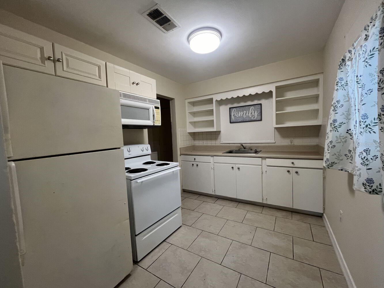 Image 3 of 5 For 2014 10th Street W