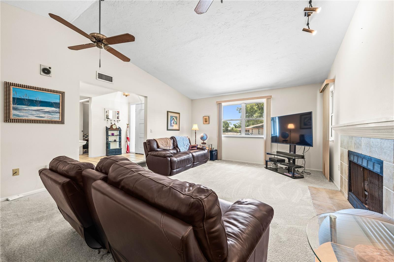 Image 10 of 57 For 4424 Meadow Creek Circle