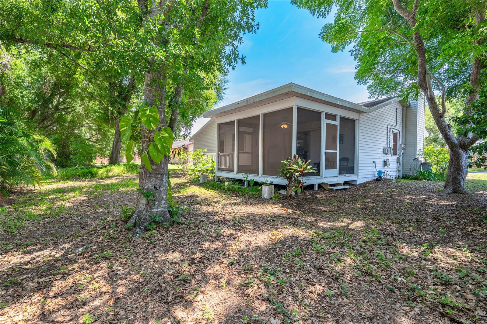 Image 37 of 57 For 4424 Meadow Creek Circle