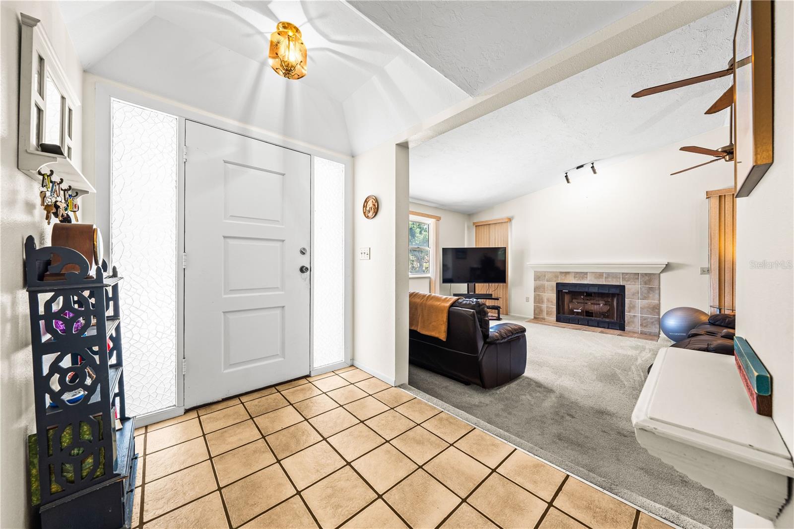 Image 8 of 57 For 4424 Meadow Creek Circle