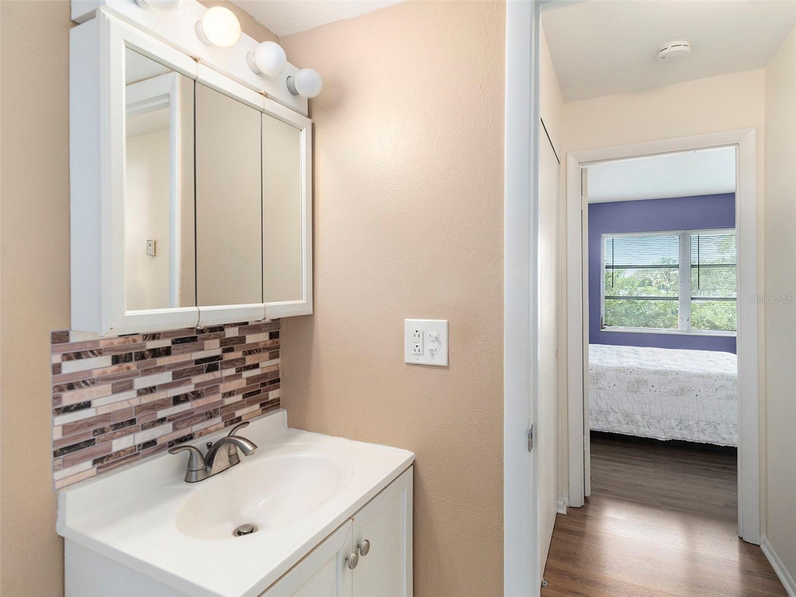 Image 10 of 14 For 1859 Restful Drive L26