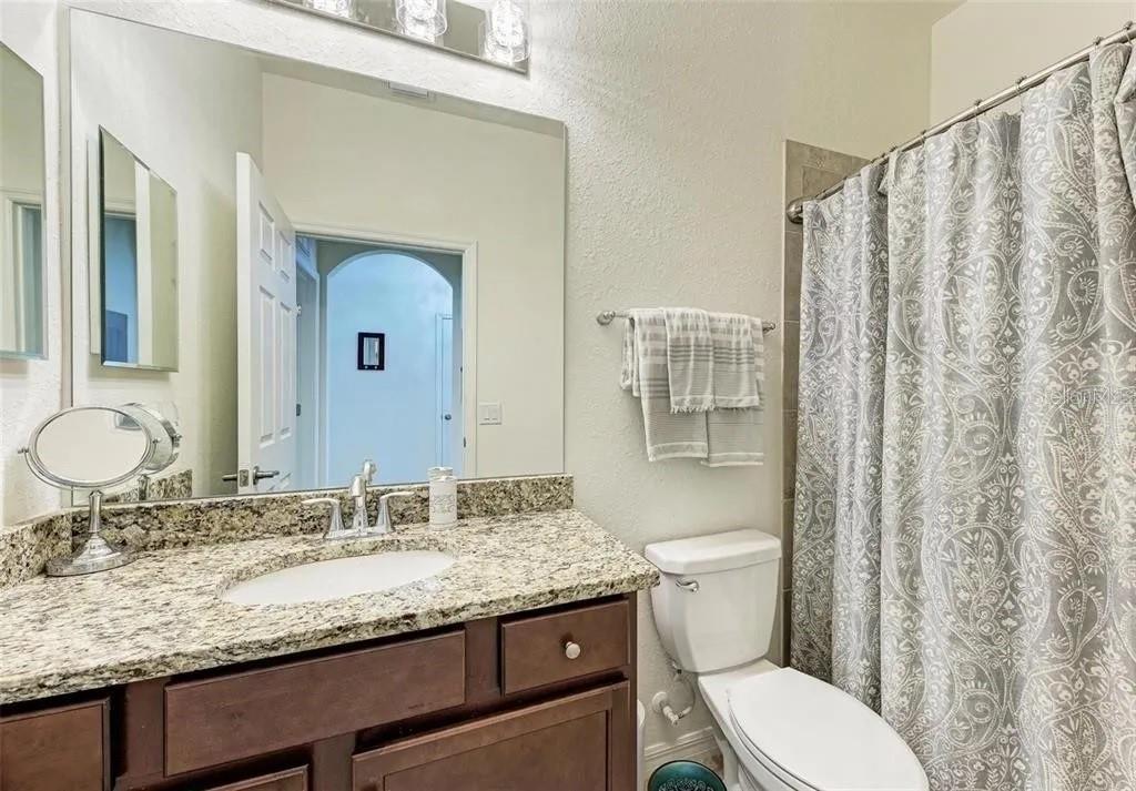Image 15 of 30 For 16814 Vardon Terrace  405