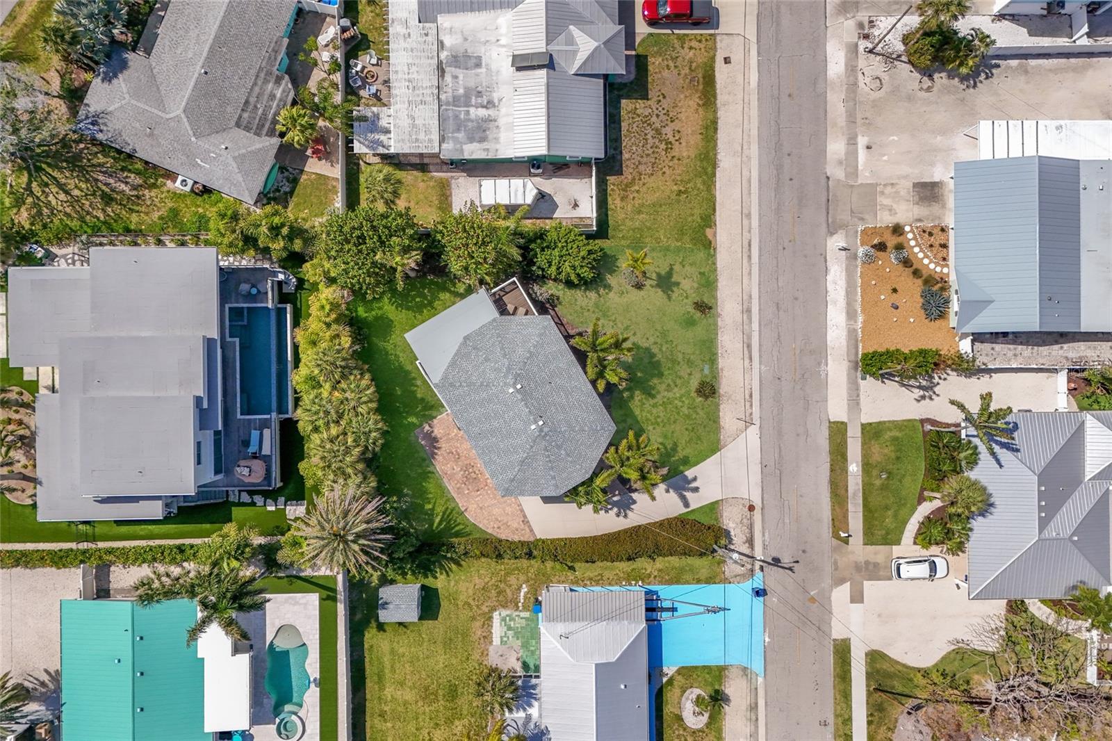 Image 2 of 40 For 221 85th Street