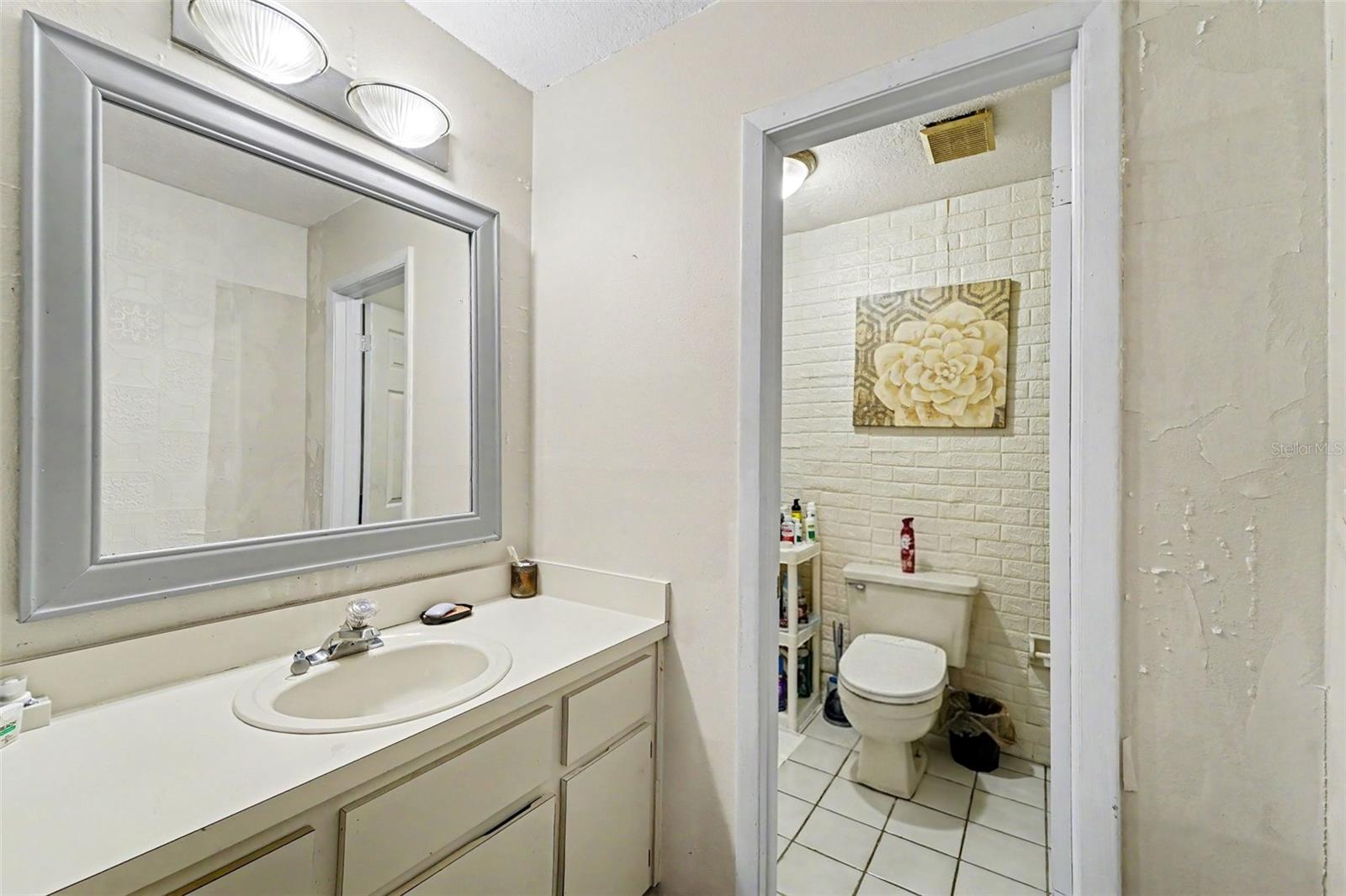 Image 8 of 16 For 12435 Knollbrook Lane