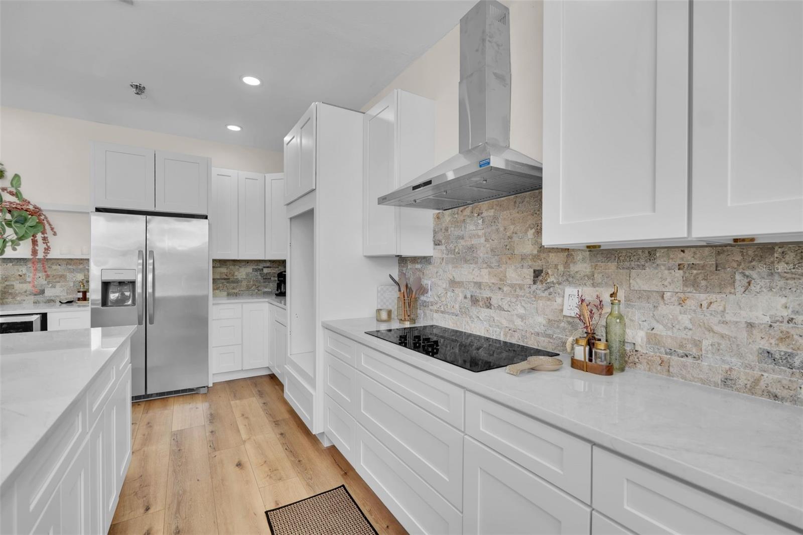 Image 13 of 63 For 1250 Loretto Circle