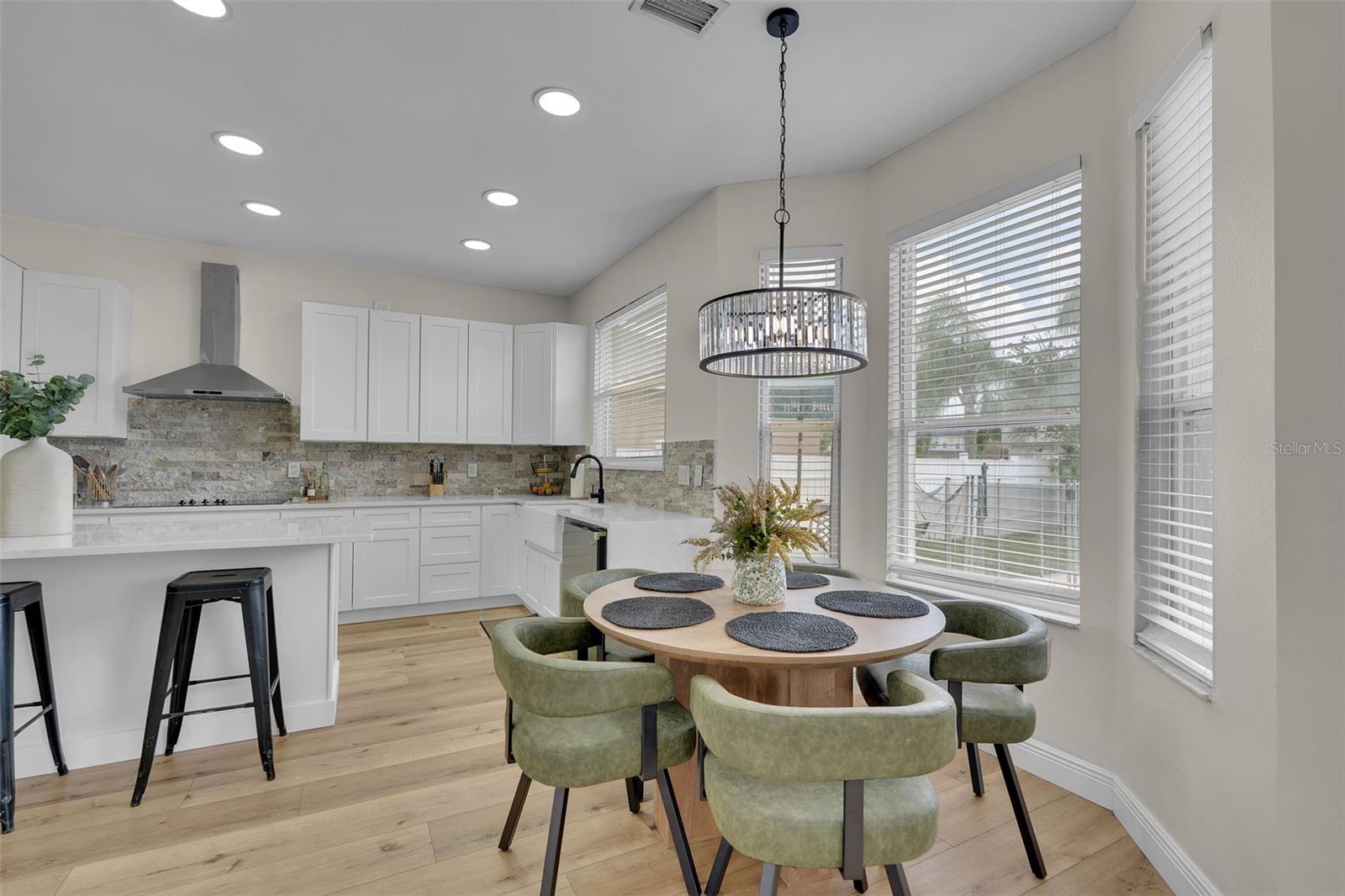 Image 17 of 63 For 1250 Loretto Circle