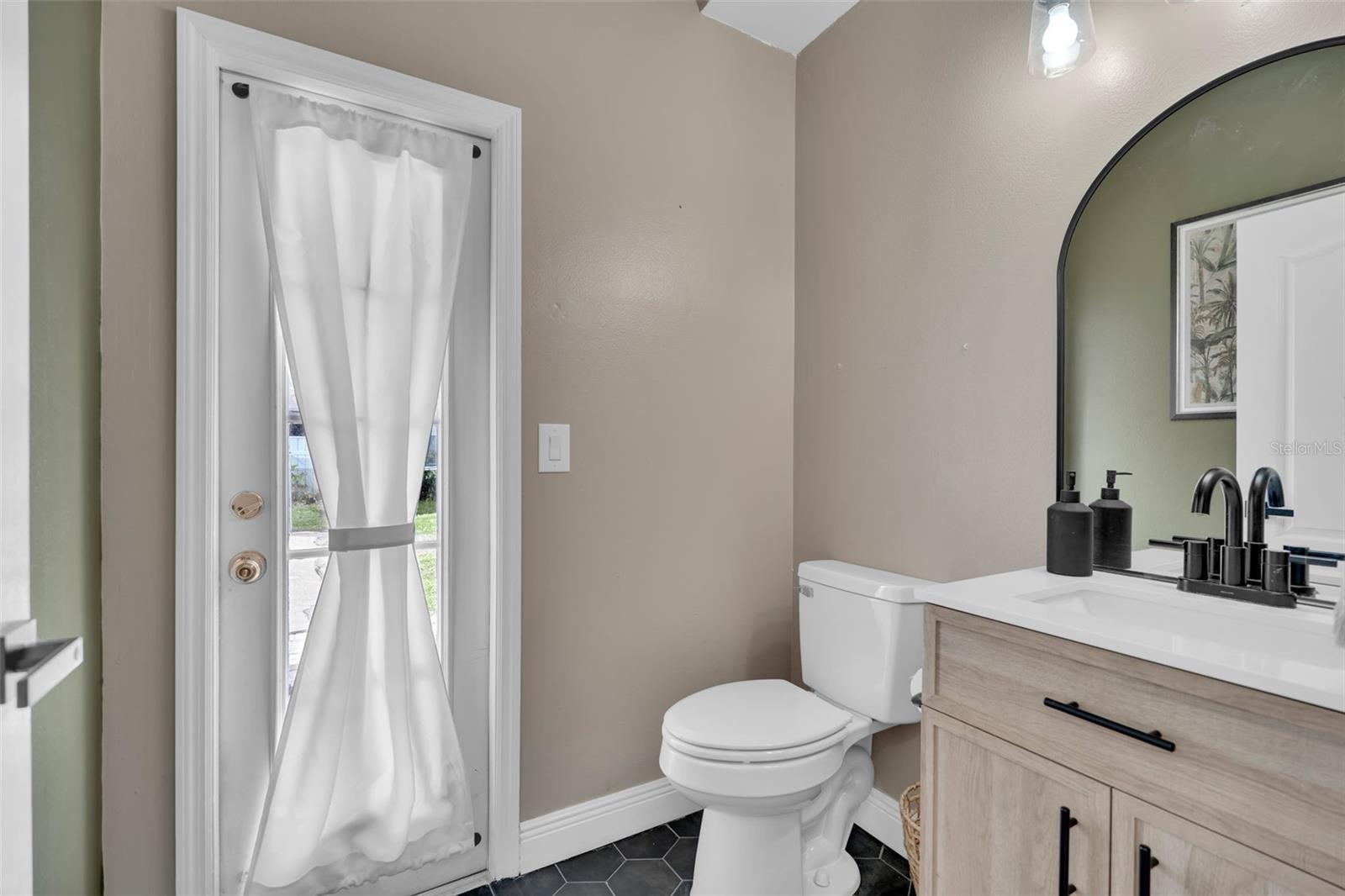 Image 25 of 63 For 1250 Loretto Circle