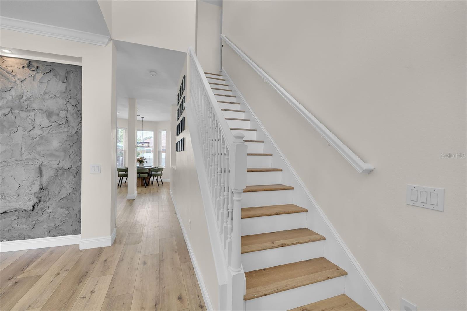 Image 3 of 63 For 1250 Loretto Circle