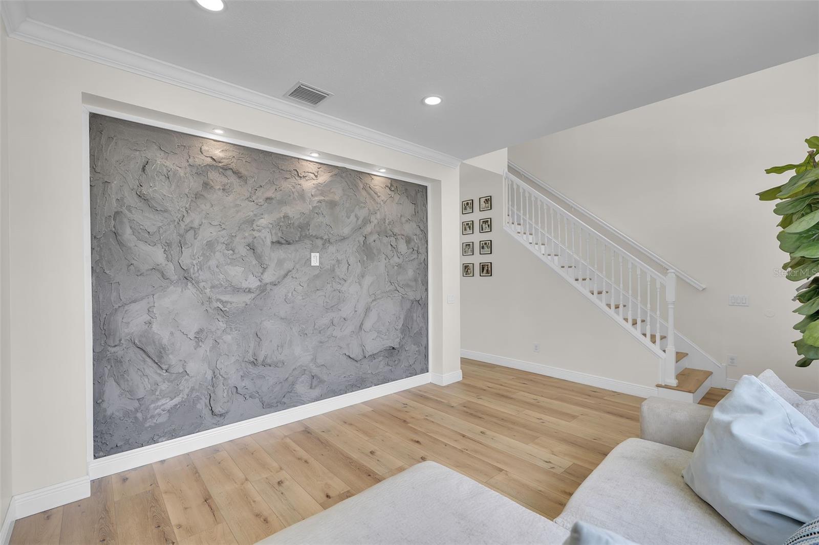 Image 6 of 63 For 1250 Loretto Circle