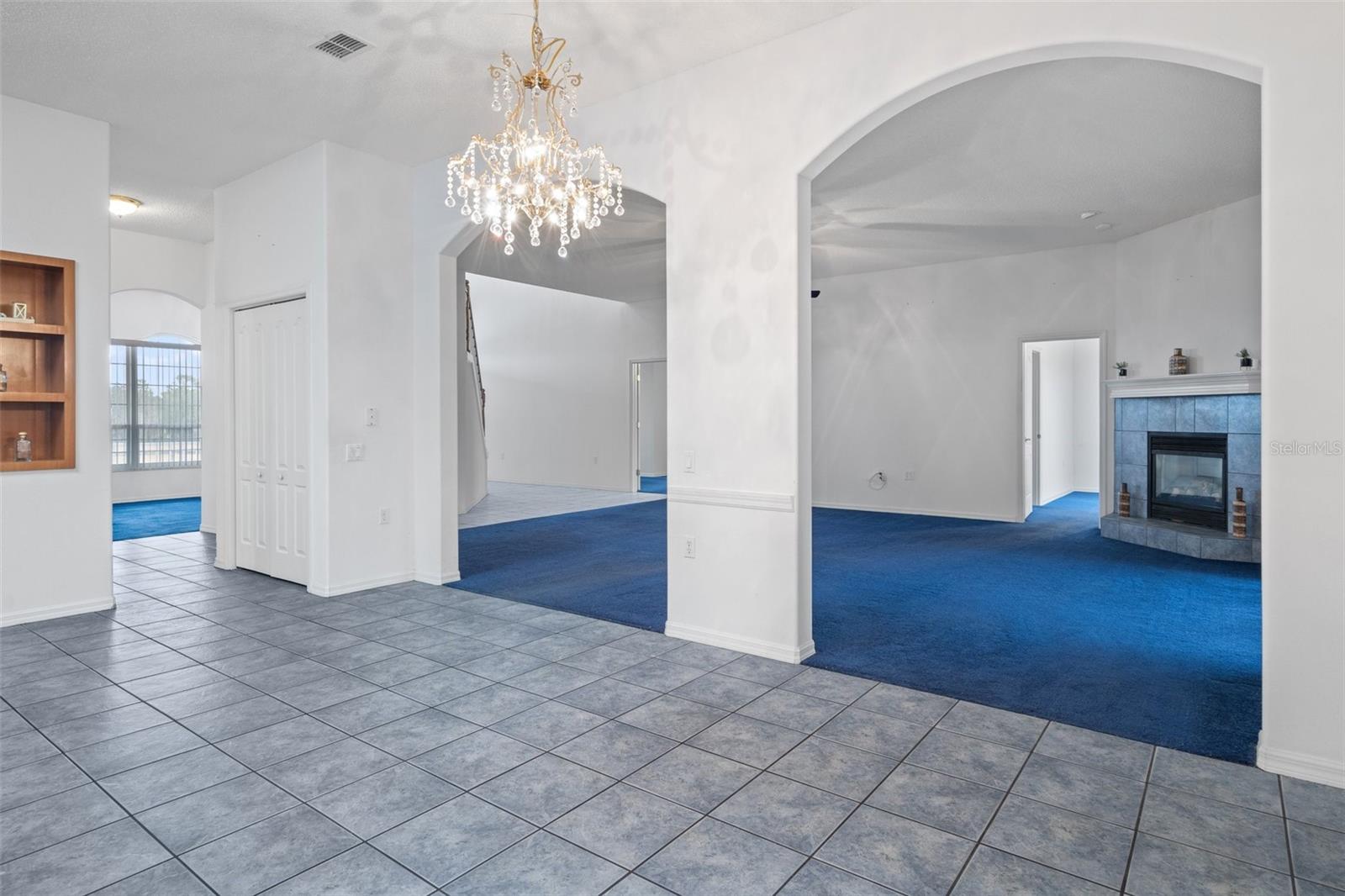 Image 24 of 61 For 13496 S Oakview Avenue