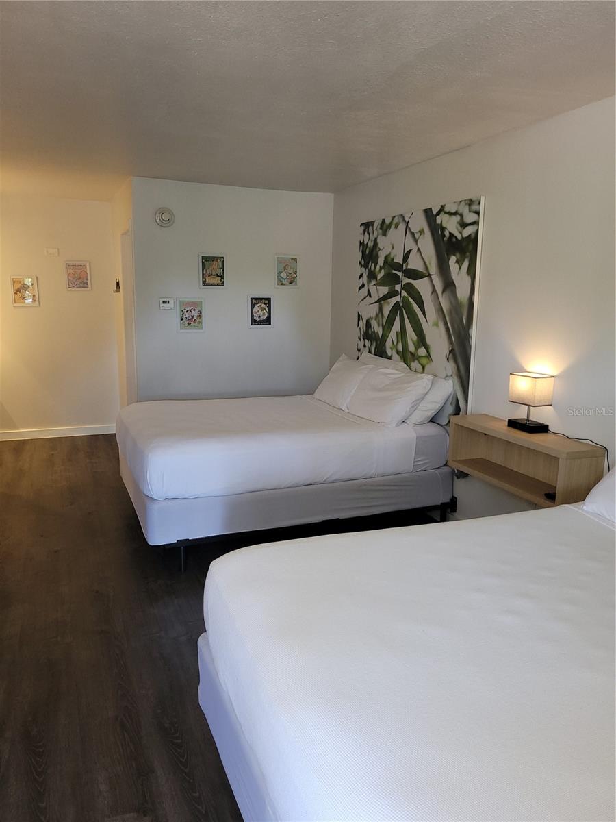 Image 4 of 17 For 5245 Irlo Bronson Memorial Highway 203