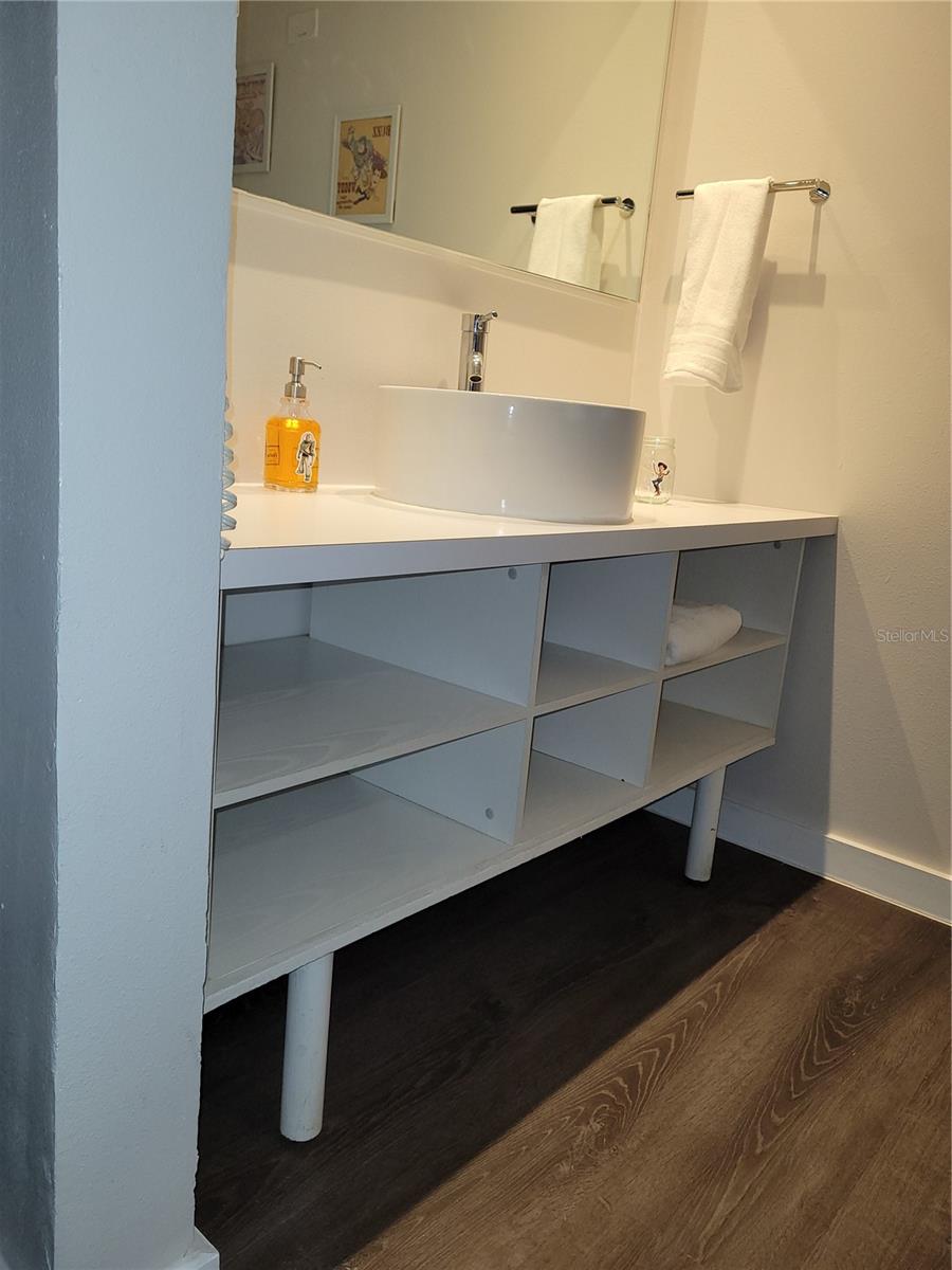 Image 5 of 17 For 5245 Irlo Bronson Memorial Highway 203