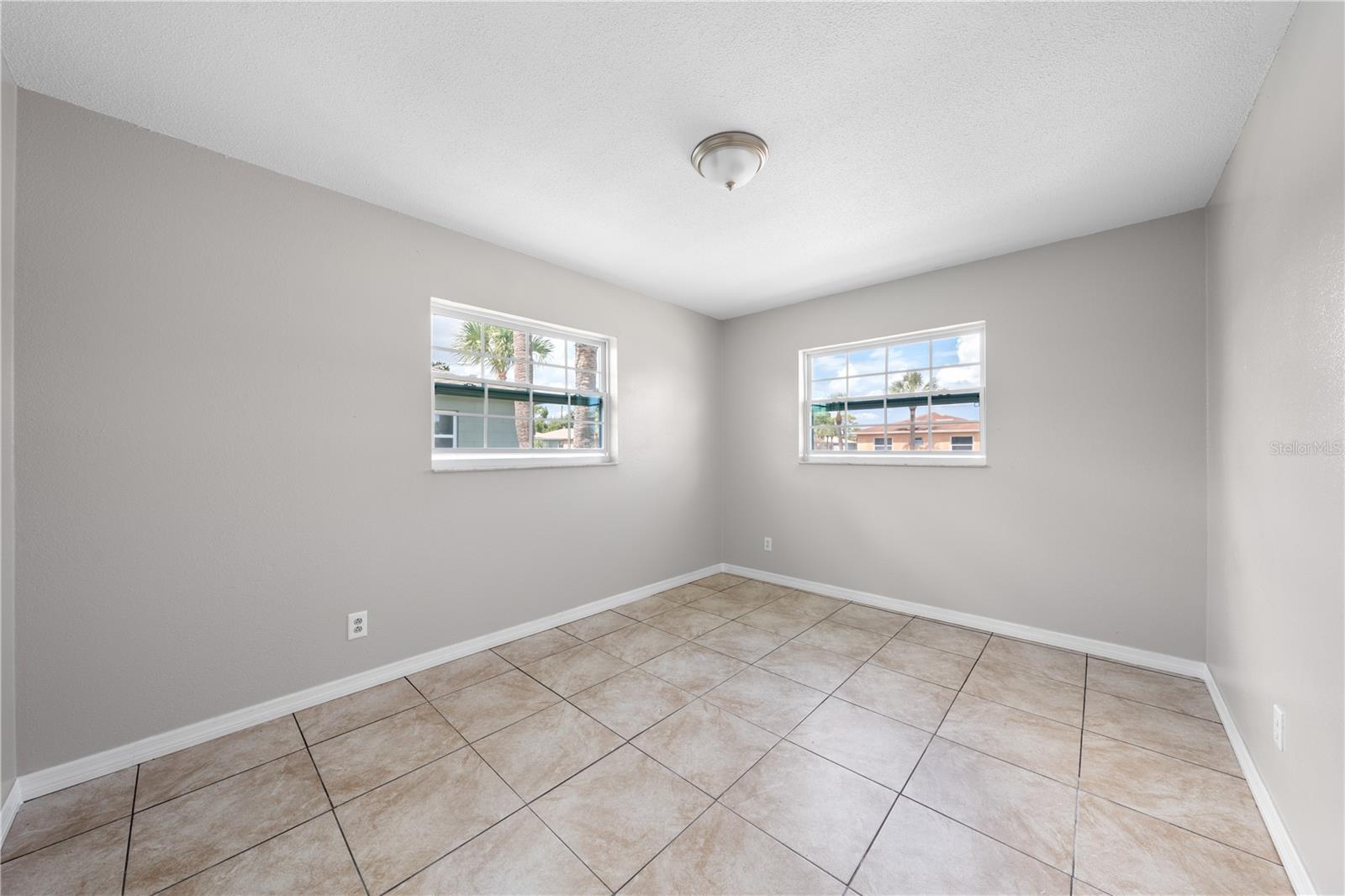 Image 6 of 11 For 732 Michigan Ct  3