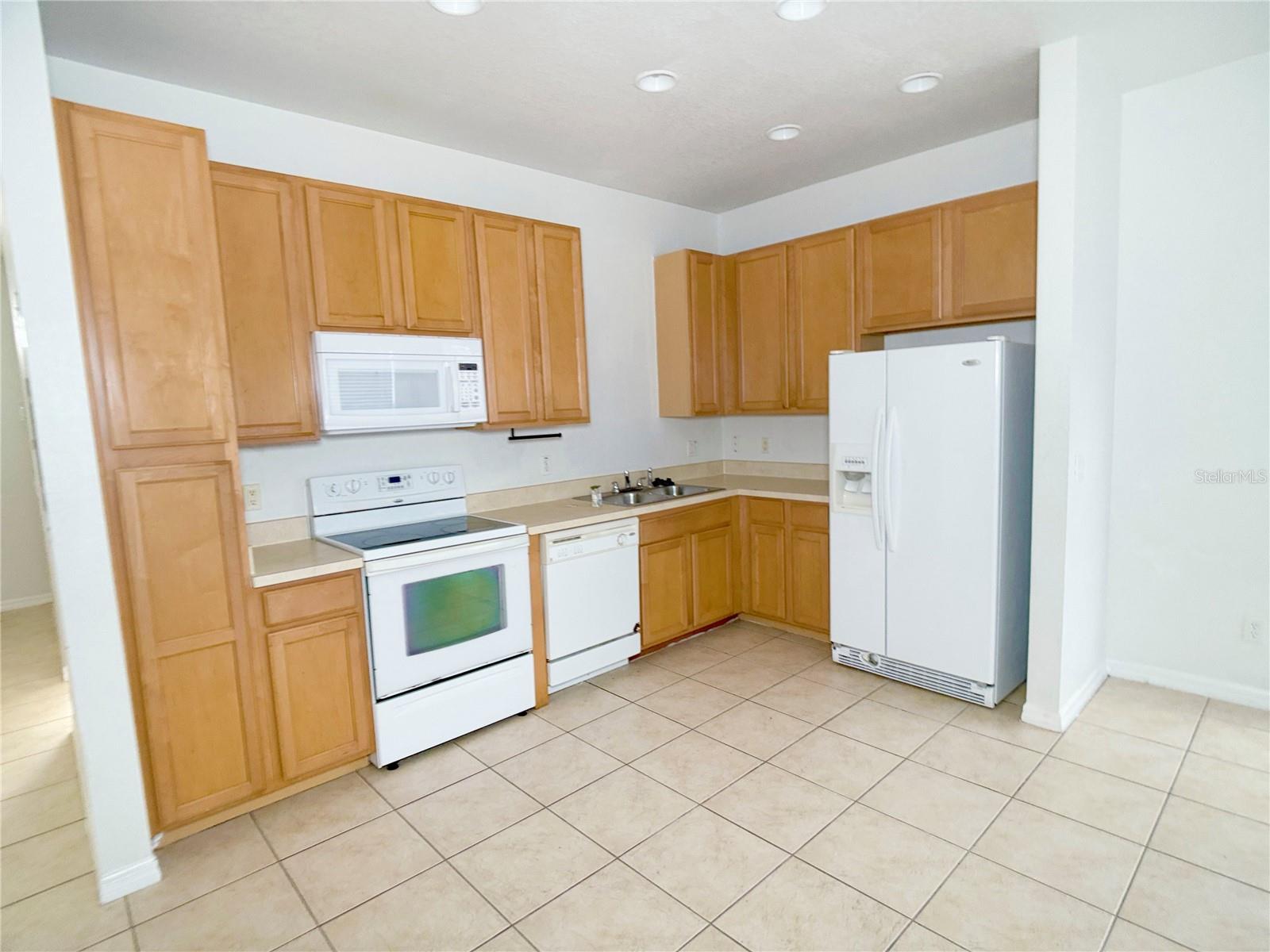 Image 2 of 20 For 2374 Caravelle Circle