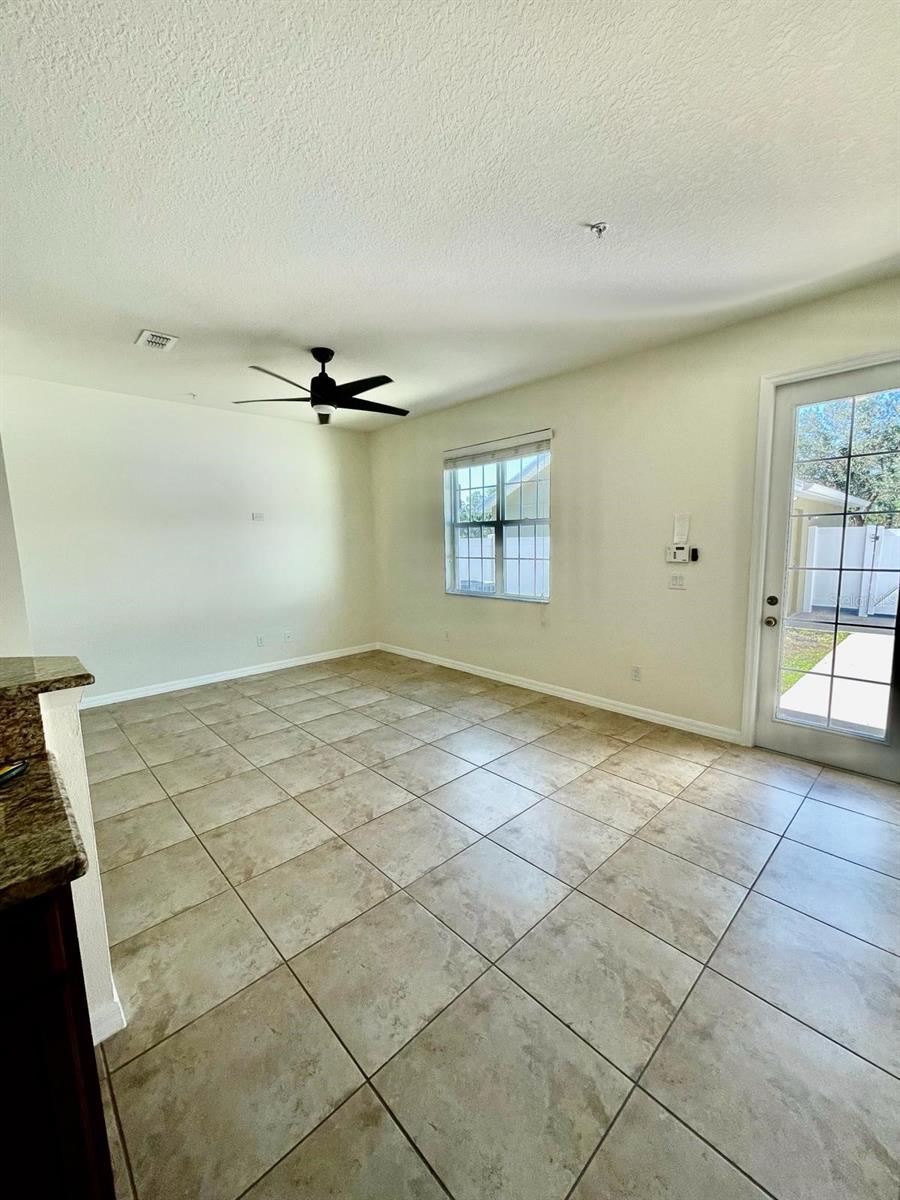 Image 7 of 13 For 10262 Hartford Maroon Road