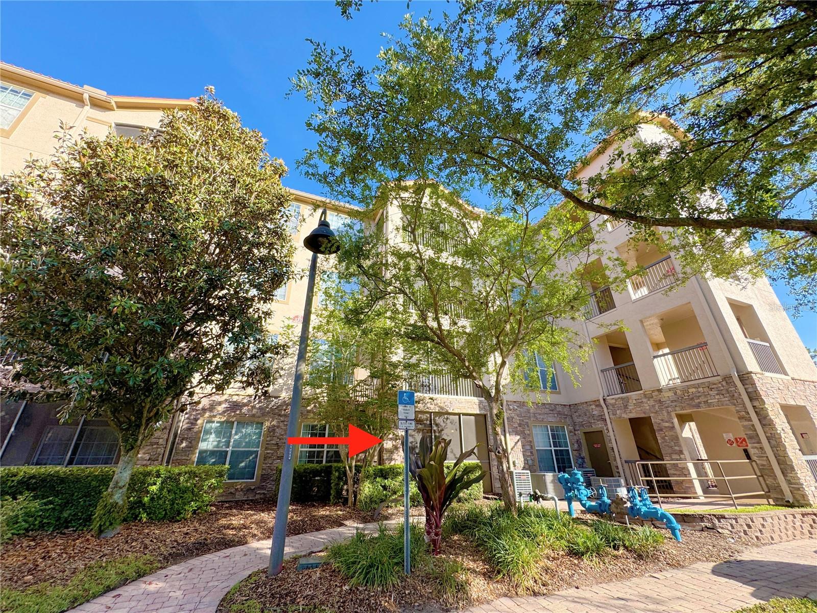 Image 19 of 29 For 8010 Tuscany Way 3103