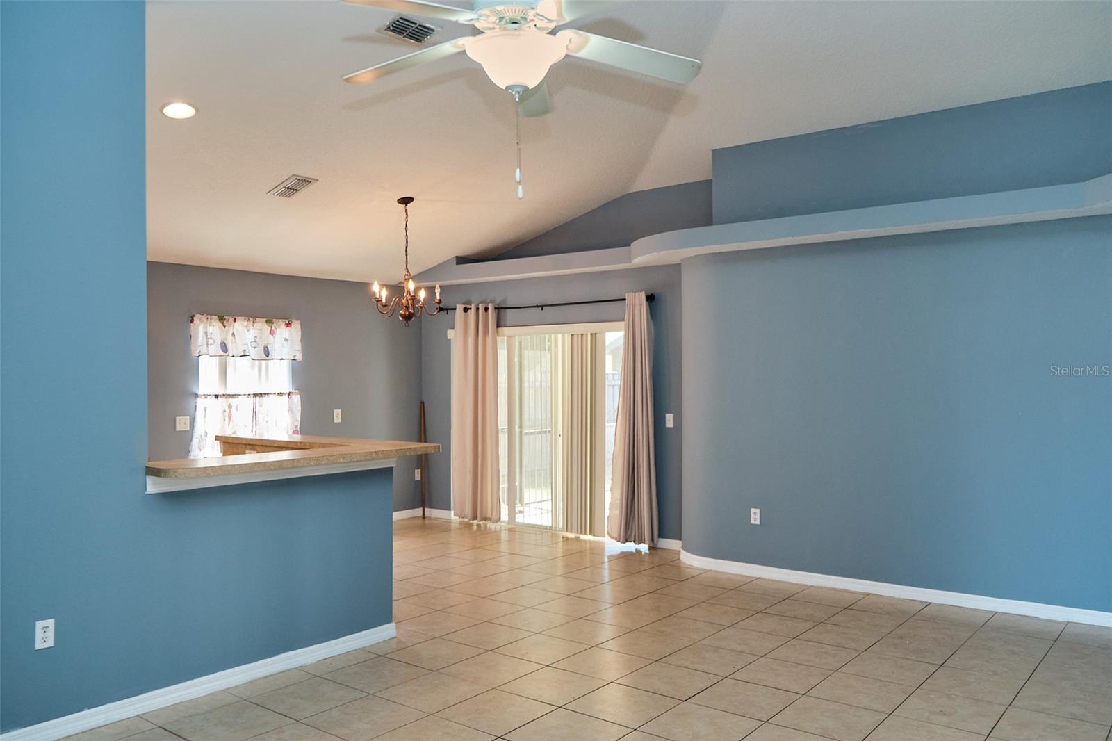 Image 15 of 38 For 2726 Randal Way