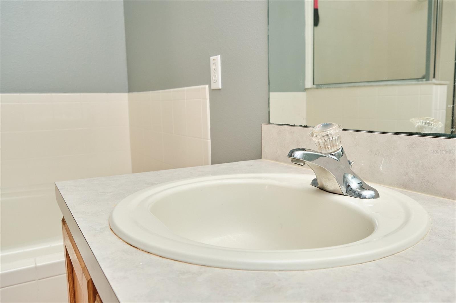 Image 23 of 38 For 2726 Randal Way