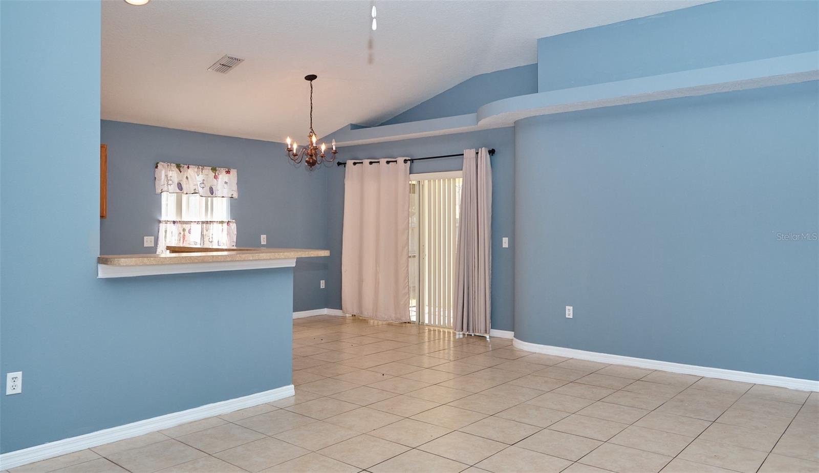 Image 9 of 38 For 2726 Randal Way