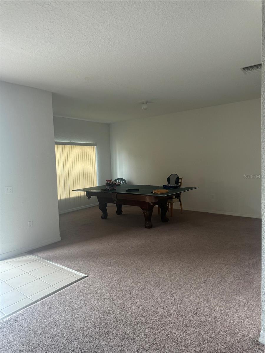 Image 10 of 17 For 913 Gascony Court