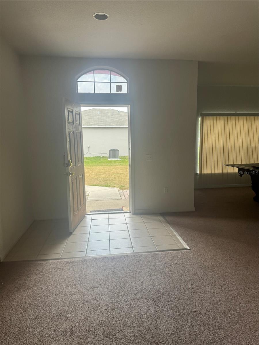 Image 2 of 17 For 913 Gascony Court