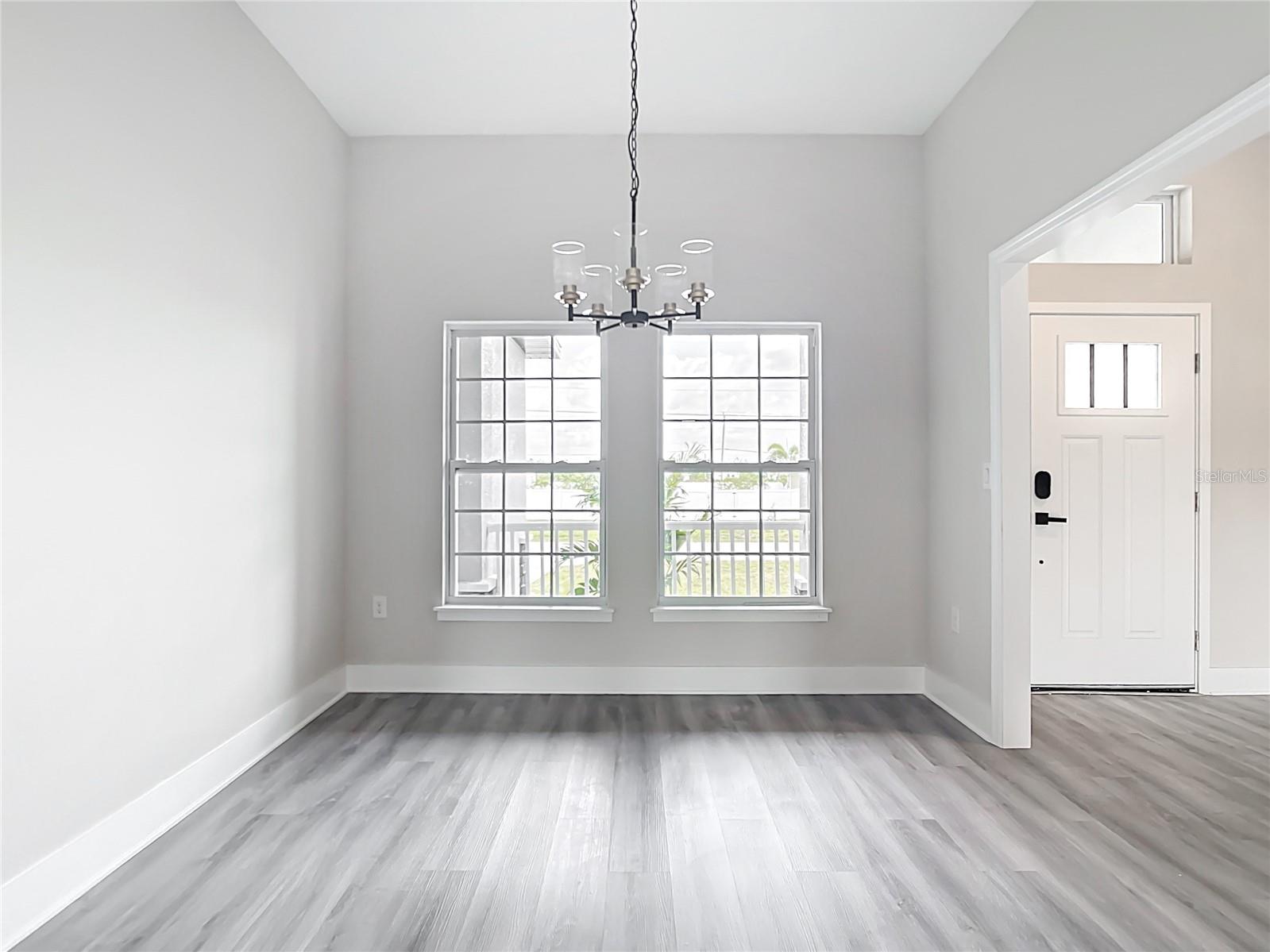Image 15 of 59 For 13527 Ainsworth Lane