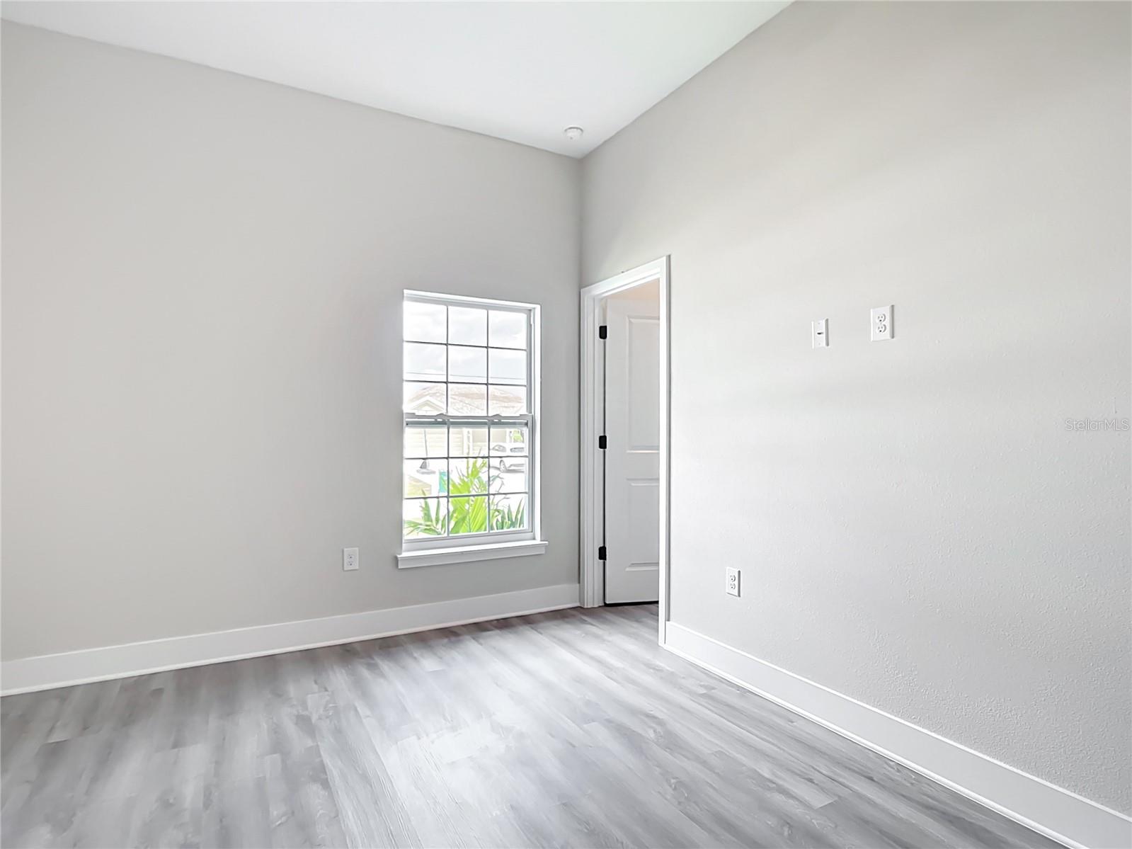Image 30 of 59 For 13527 Ainsworth Lane