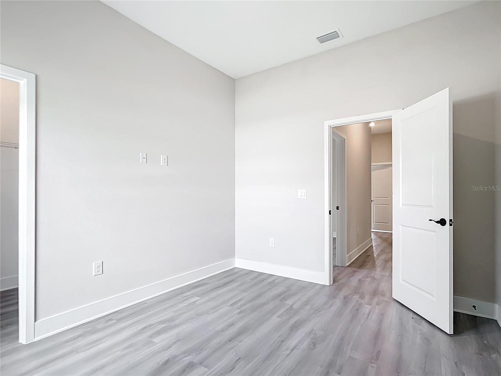 Image 32 of 59 For 13527 Ainsworth Lane