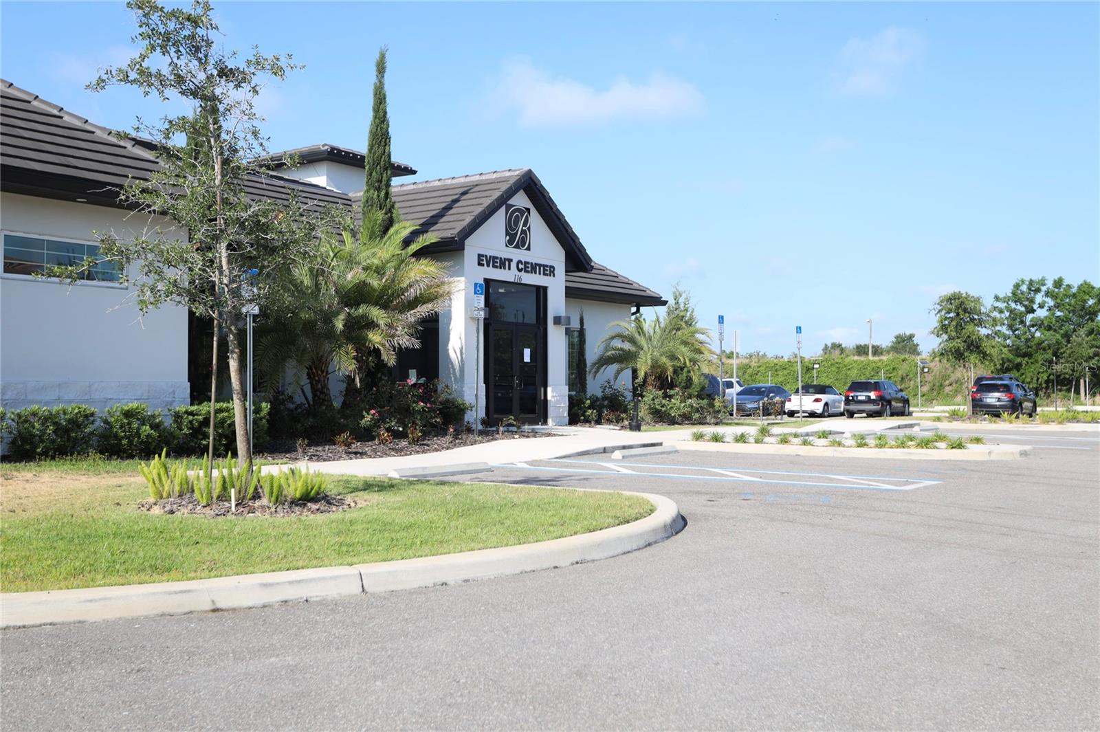 Image 45 of 64 For 121 Kenny Boulevard