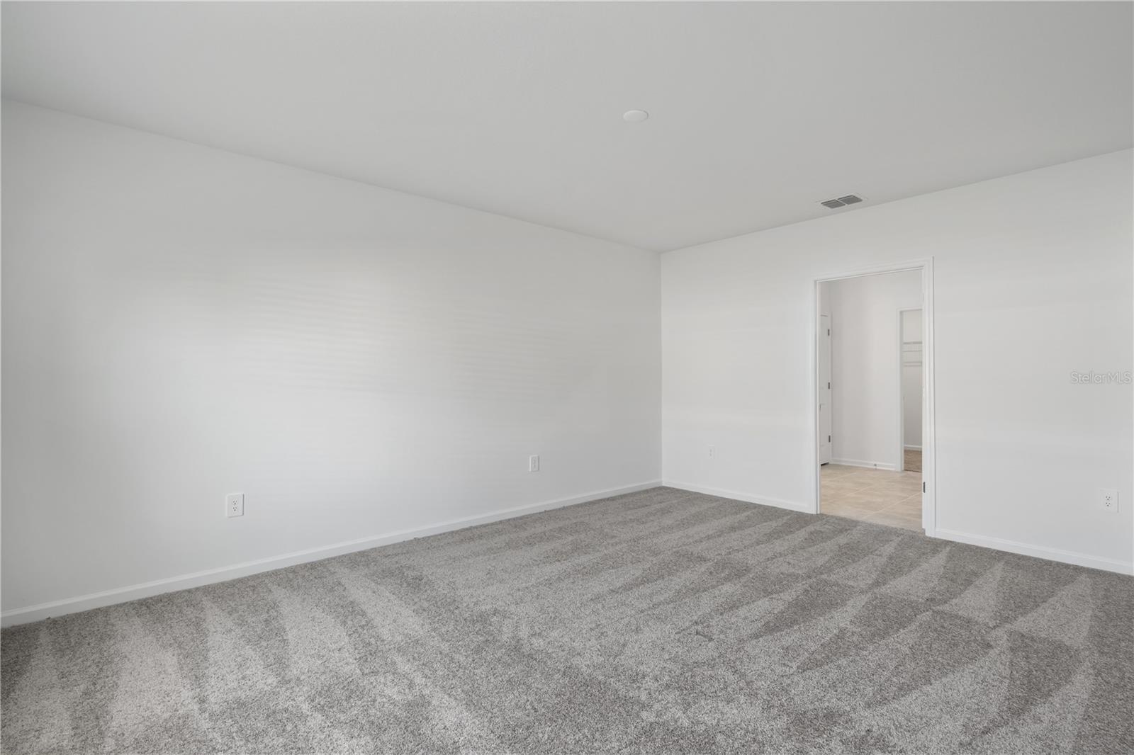 Image 14 of 32 For 4980 Worchester Drive